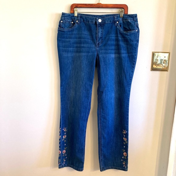 Christopher & Banks Jeans - Picture 13 of 13